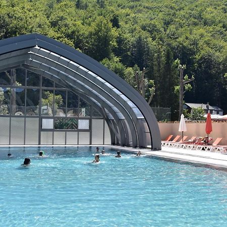 Hôtel Domaine du Lac Chambon Murol Extérieur photo