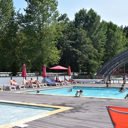 Hôtel Domaine du Lac Chambon Murol Extérieur photo