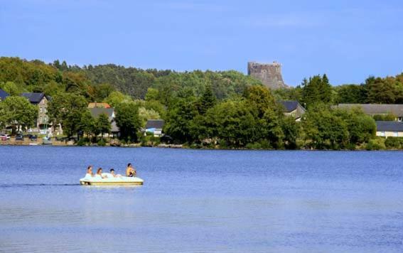 Hôtel Domaine du Lac Chambon Murol Extérieur photo