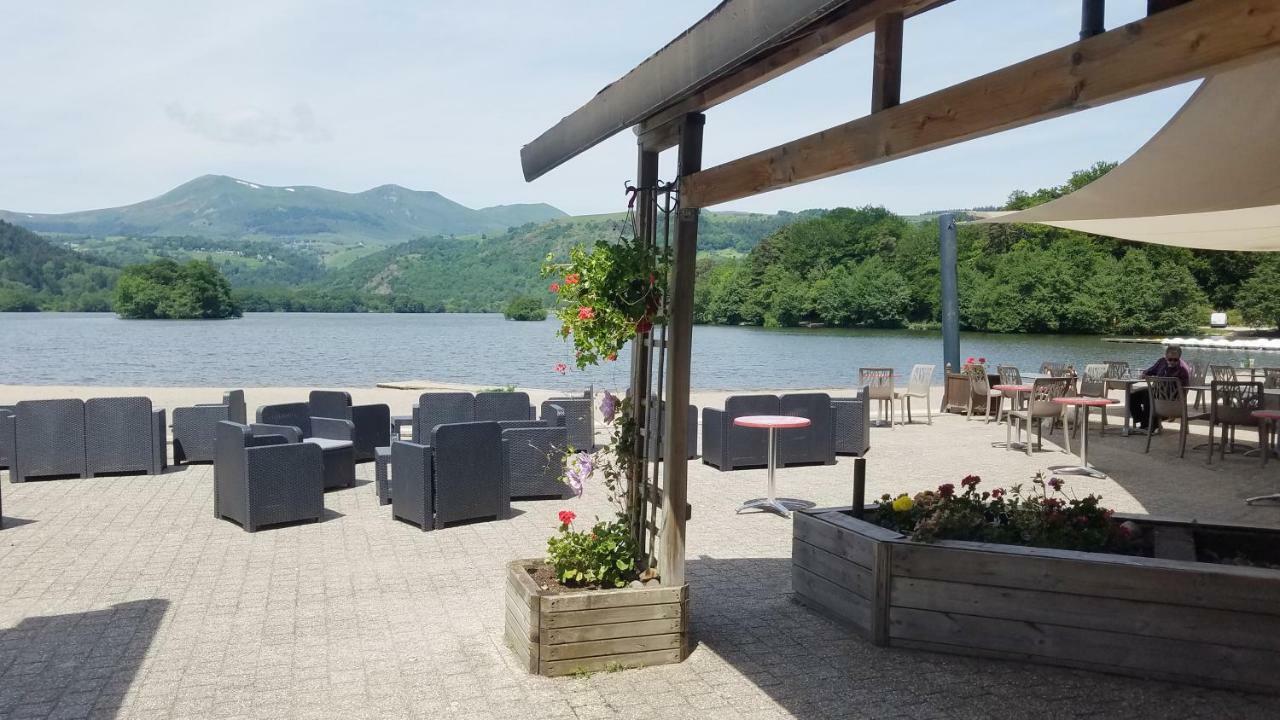 Hôtel Domaine du Lac Chambon Murol Extérieur photo